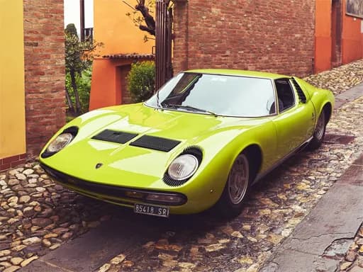 Lamborghini Miura P400 Bulmacası